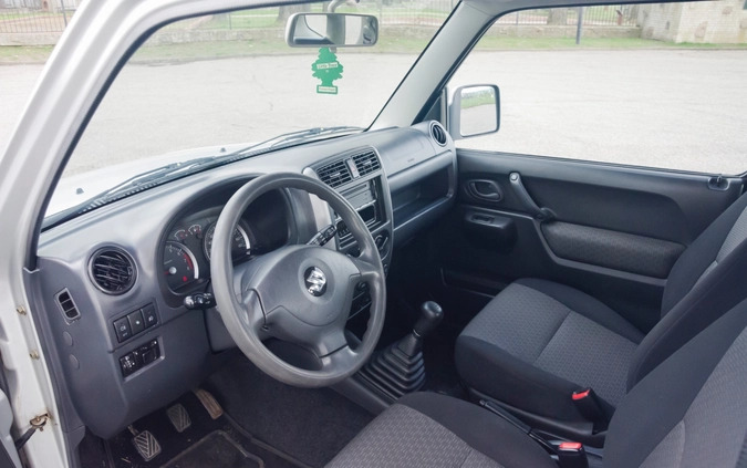 Suzuki Jimny cena 29900 przebieg: 135900, rok produkcji 2006 z Piława Górna małe 137